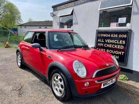 MINI HATCH 1.6 One Hatch