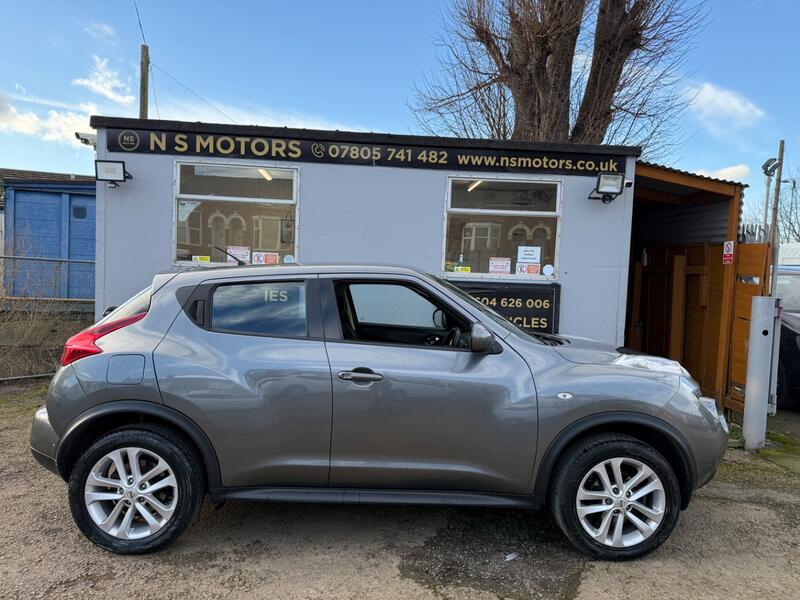 NISSAN JUKE