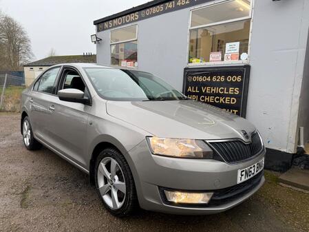 SKODA RAPID 1.6 TDI Elegance