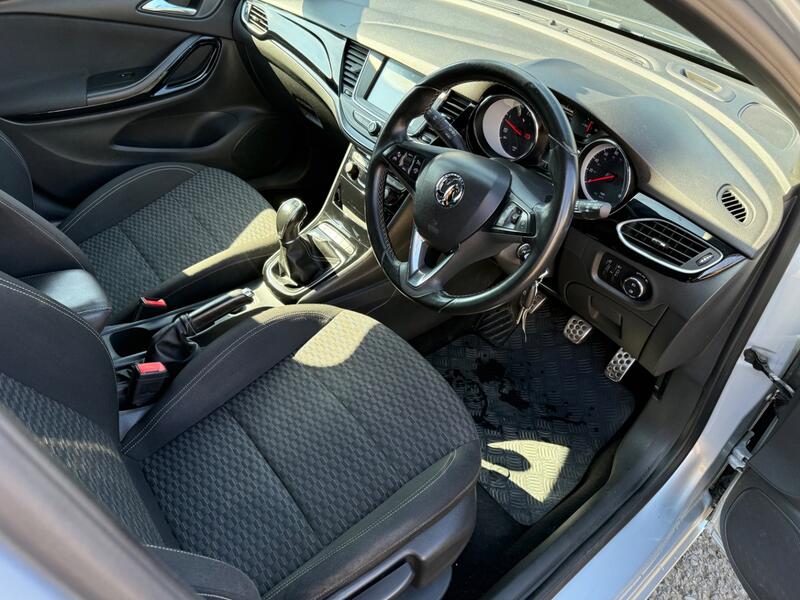 VAUXHALL ASTRA