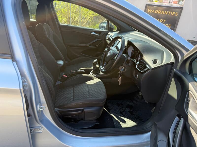 VAUXHALL ASTRA