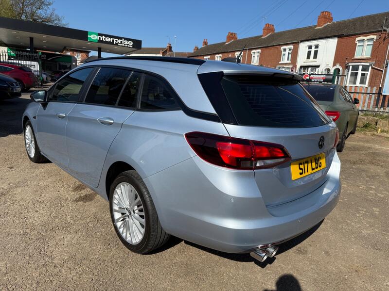 VAUXHALL ASTRA