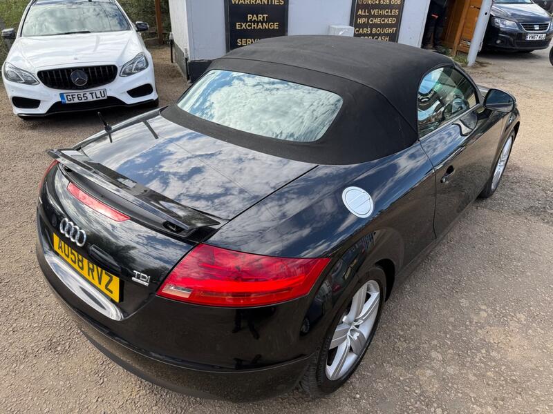 AUDI TT
