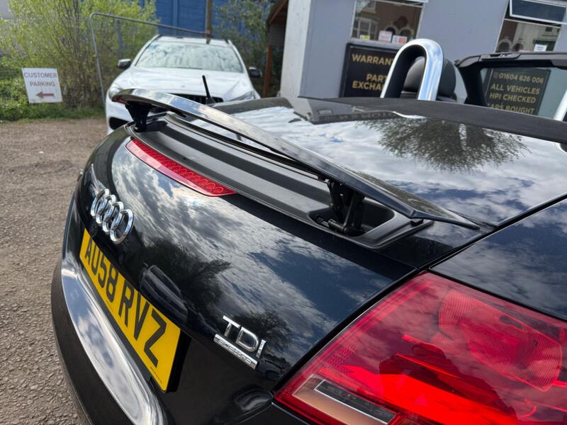 AUDI TT
