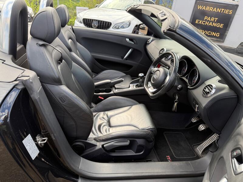 AUDI TT