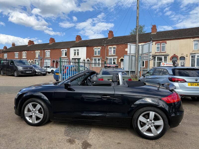 AUDI TT