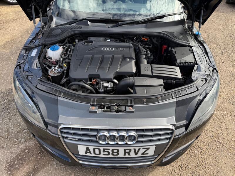 AUDI TT