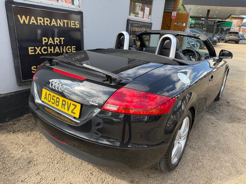 AUDI TT