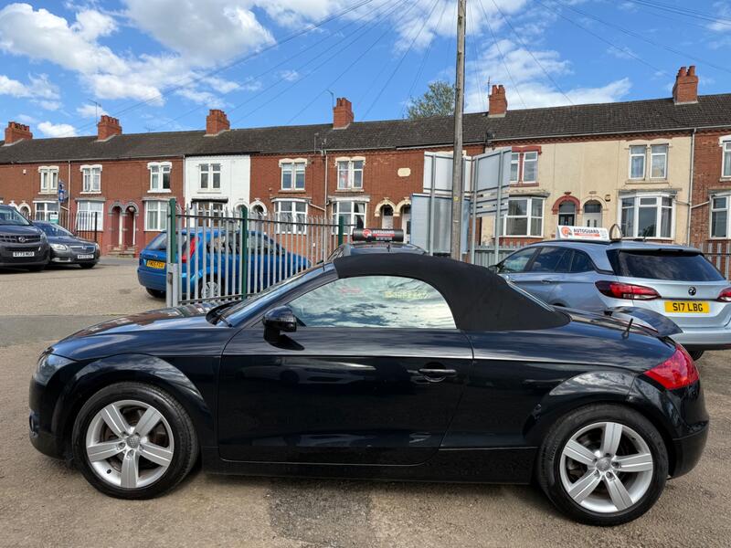 AUDI TT