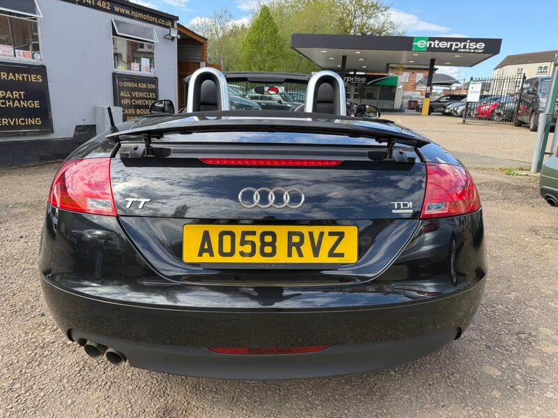 AUDI TT