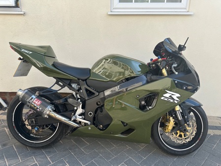 SUZUKI GSX R750 K5