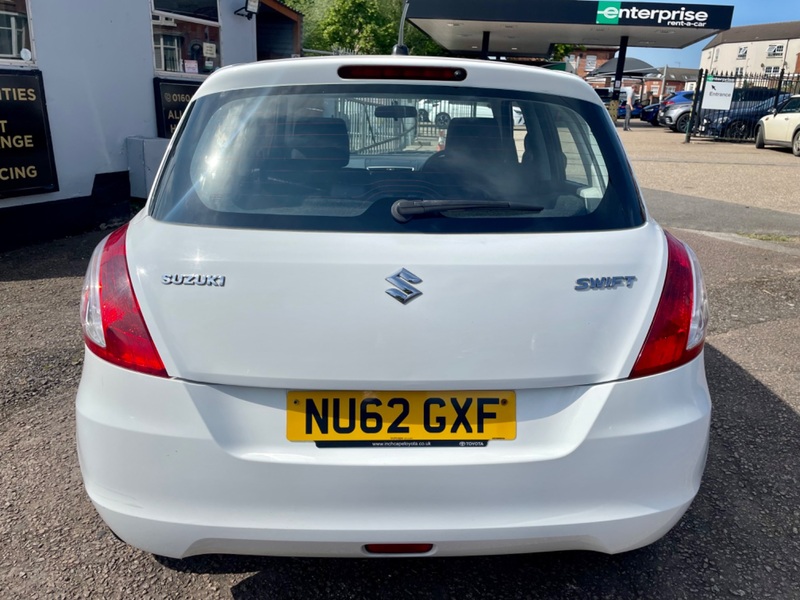 SUZUKI SWIFT