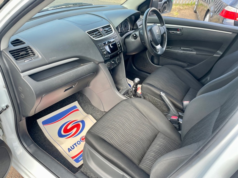 SUZUKI SWIFT