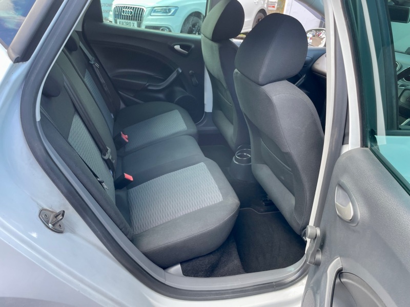 SEAT IBIZA